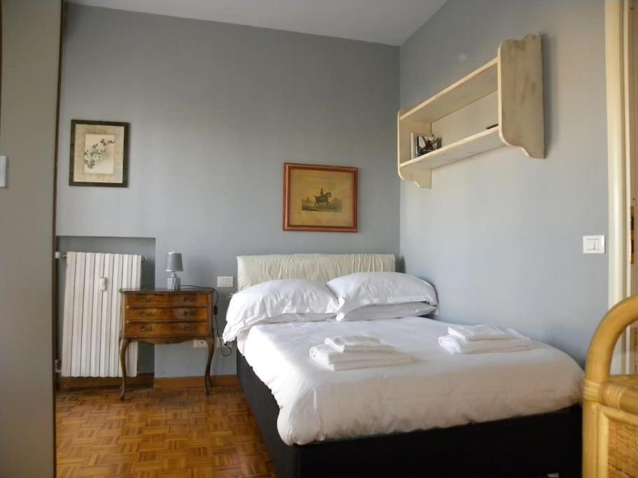 Bright Apt With Views And Terrace Florenţa Exterior foto